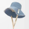 Gorro de pescador deshilachado en denim y piel de becerro Denim azul