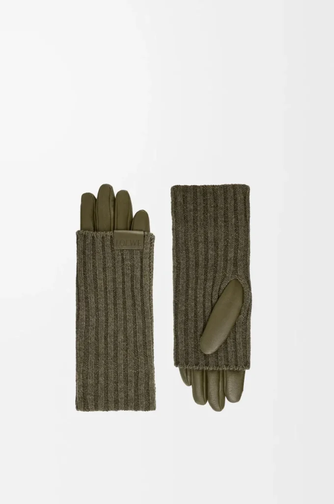 Guantes de cachemira y piel de cordero napa. Color caqui oscuro. Guantes de cachemira y piel de cordero napa. Color caqui oscuro.