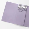 Llavero Anagram en piel de becerro granulada Dirty Mauve Llavero Anagram en piel de becerro granulada Dirty Mauve