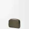 Mini bolso bandolera para cámara en piel de becerro granulada suave color verde caqui