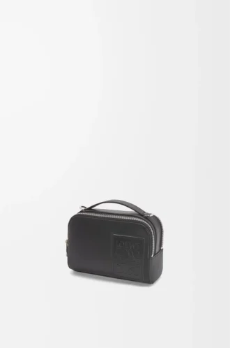 Mini bolso bandolera para cámara en piel de becerro satinada, color negro
