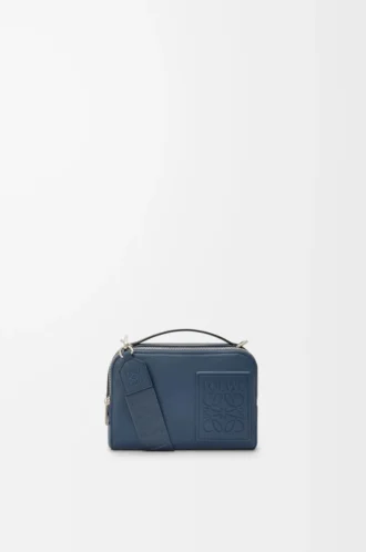 Mini bolso bandolera para cámara en piel de becerro satinada teñida en índigo