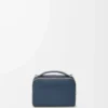 Mini bolso bandolera para cámara en piel de becerro satinada teñida en índigo Mini bolso bandolera para cámara en piel de becerro satinada teñida en índigo
