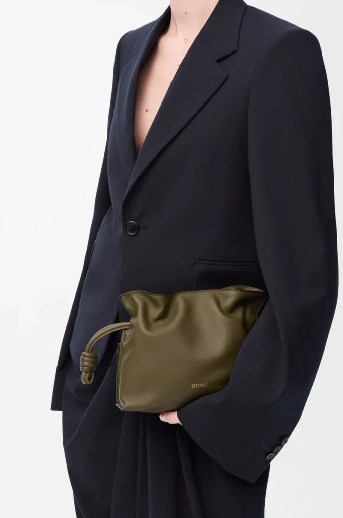Mini bolso de mano Flamenco en piel de becerro napa Dark Khaki