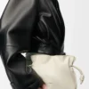 Mini bolso de mano Flamenco en piel de becerro napa Sea Salt