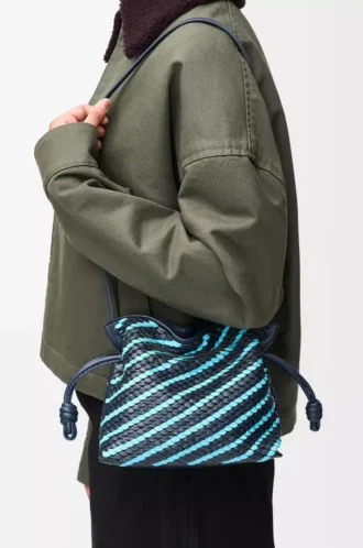 Mini bolso de mano Flamenco en piel de cordero napa tinta oscura/azul cielo