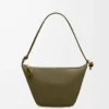 Mini Hammock hobo en piel de becerro clásica Dark Khaki Mini Hammock hobo en piel de becerro clásica Dark Khaki