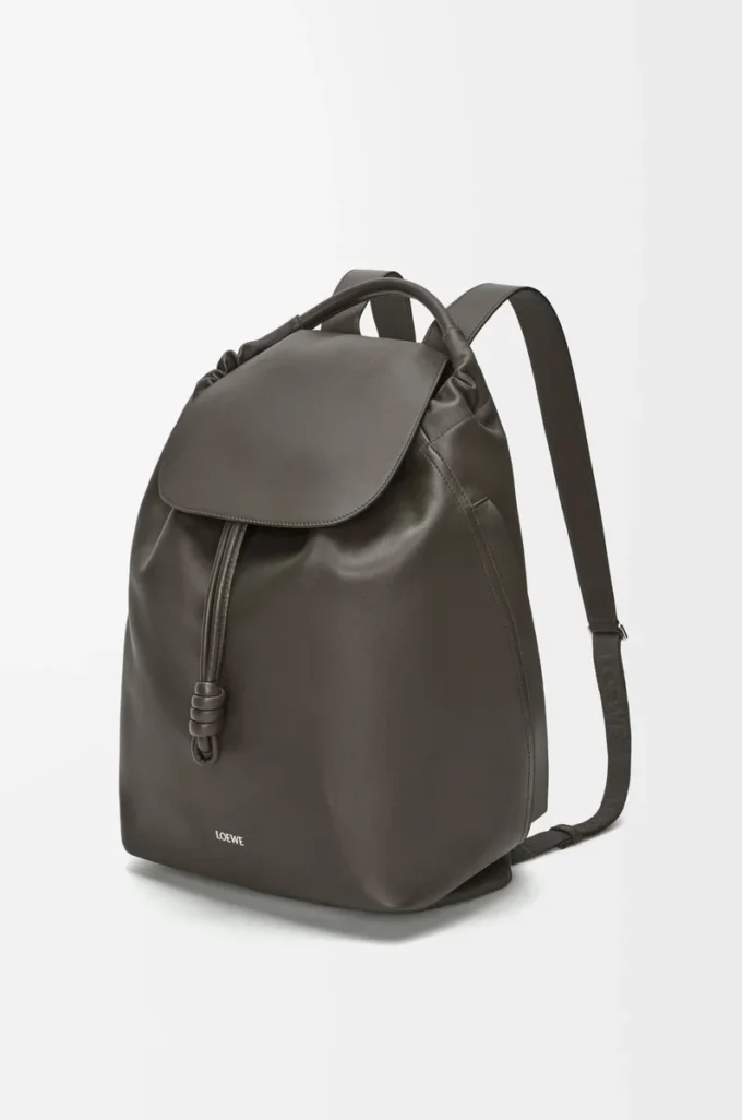 Mochila Flamenco en piel de becerro flexible y brillante Gris oscuro