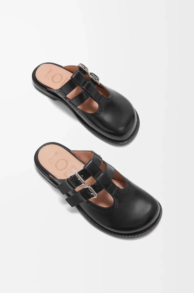 Mules Mary Jane Campo en piel de becerro negra Mules Mary Jane Campo en piel de becerro negra