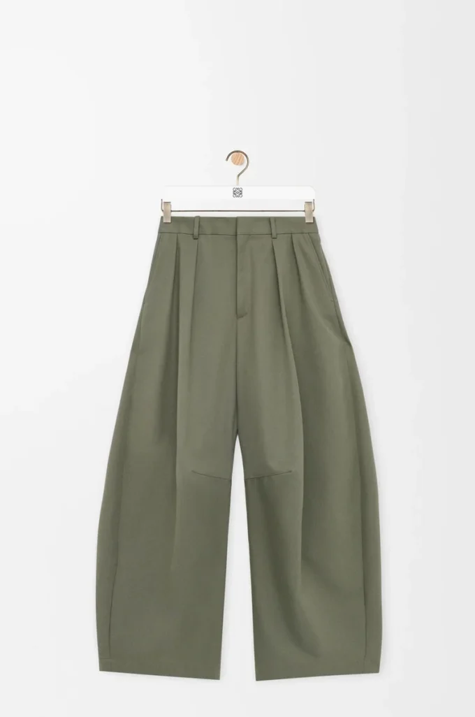 Pantalones acampanados de algodón y seda Verde caqui Pantalones acampanados de algodón y seda Verde caqui