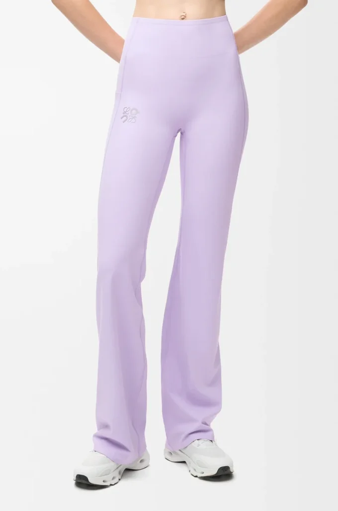Pantalones bootleg suaves de jersey técnico lila Pantalones bootleg suaves de jersey técnico lila