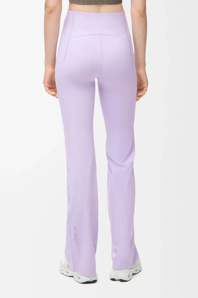 Pantalones bootleg suaves de jersey técnico lila Pantalones bootleg suaves de jersey técnico lila