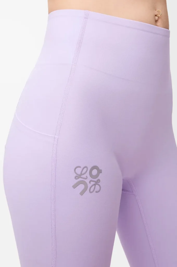 Pantalones bootleg suaves de jersey técnico lila Pantalones bootleg suaves de jersey técnico lila