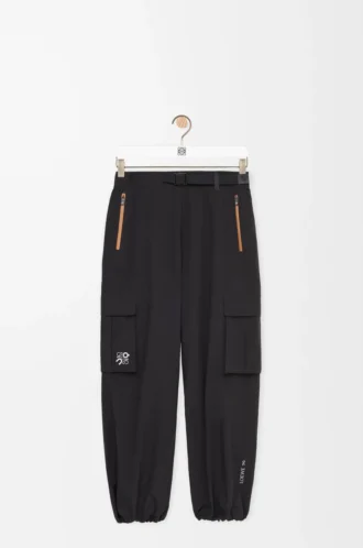 Pantalones cargo de tejido técnico negro