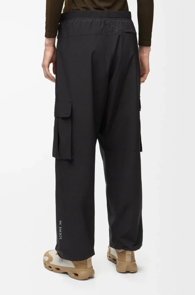 Pantalones cargo de tejido técnico negro