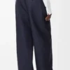 Pantalones con cinturón de lana y seda azul marino Pantalones con cinturón de lana y seda azul marino