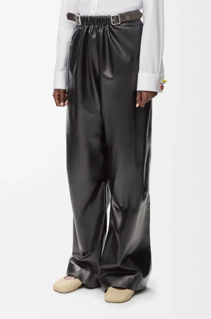 Pantalones con cinturón de piel de cordero napa. Negro Pantalones con cinturón de piel de cordero napa. Negro