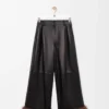 Pantalones con vuelta en piel de cordero napa. Negro Pantalones con vuelta en piel de cordero napa. Negro