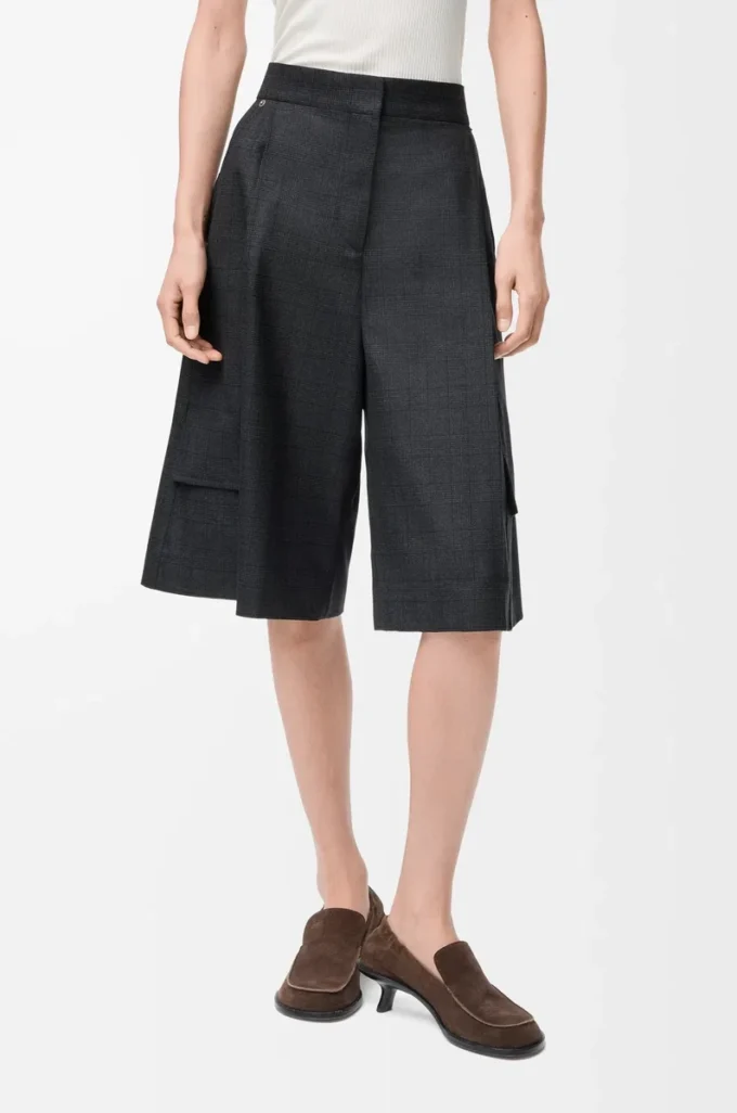 Pantalones cortos cargo de lana Gris oscuro Pantalones cortos cargo de lana Gris oscuro