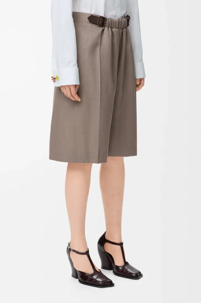 Pantalones cortos con cinturón de lana Beige Melange Pantalones cortos con cinturón de lana Beige Melange