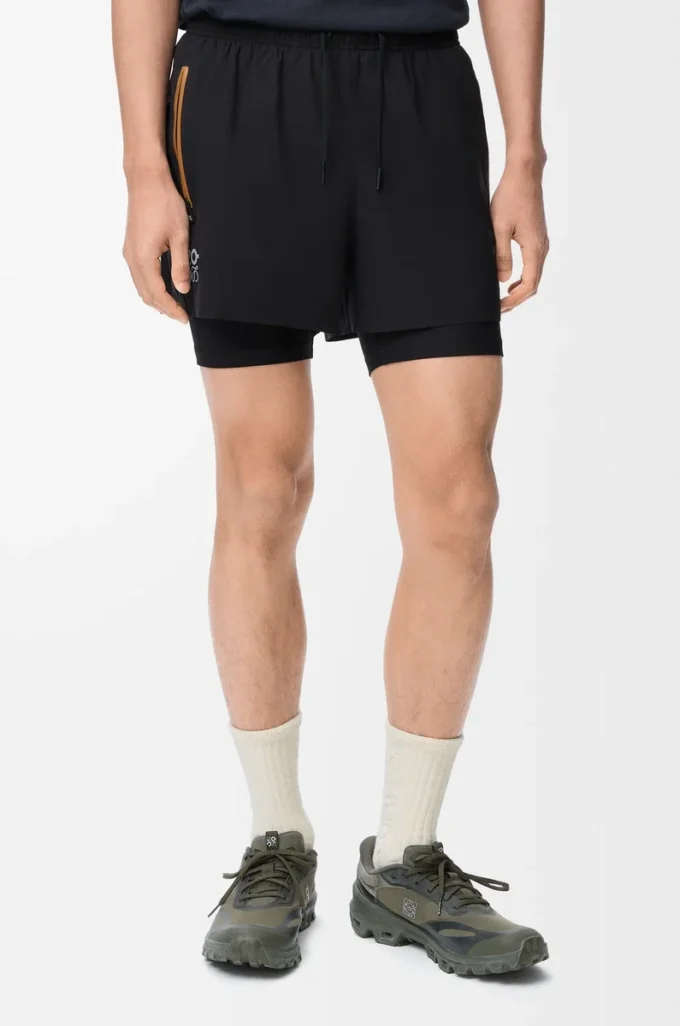 Pantalones cortos de alto rendimiento en tejido técnico negro