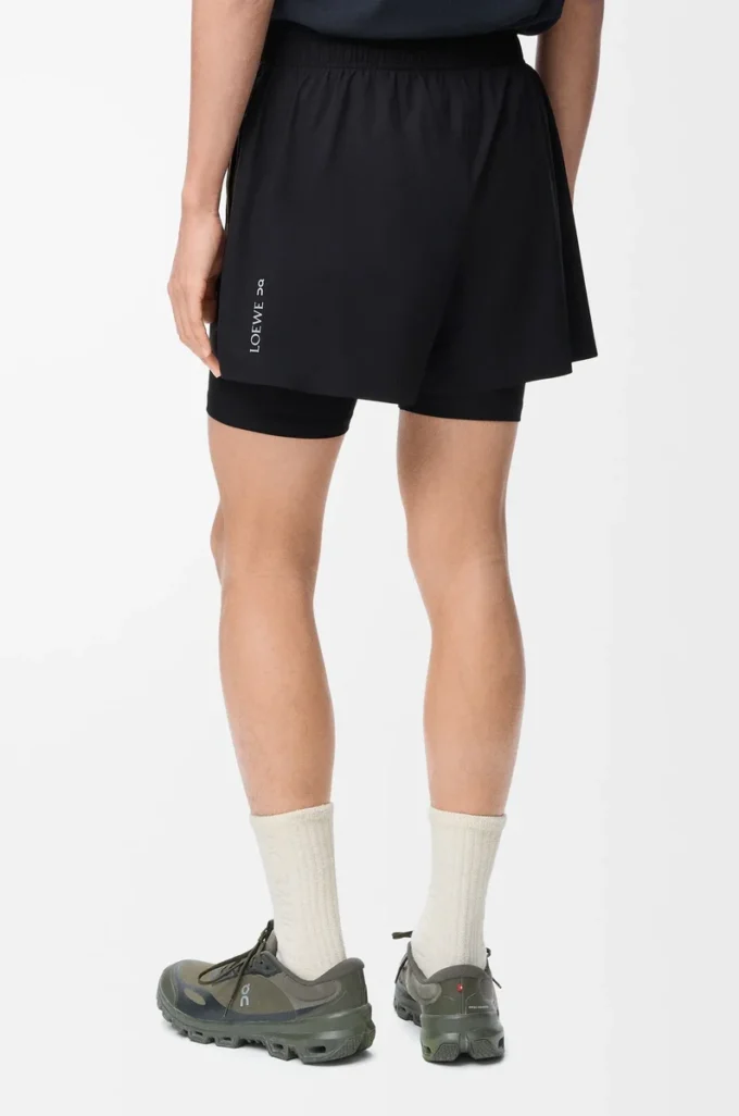 Pantalones cortos de alto rendimiento en tejido técnico negro