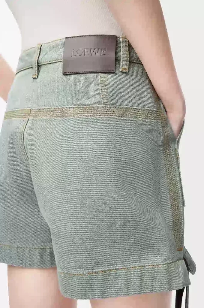 Pantalones cortos de trabajo en denim verde caqui Pantalones cortos de trabajo en denim verde caqui