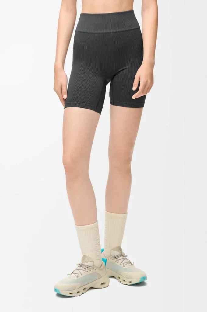Pantalones cortos sin costuras en jersey técnico Negro Pantalones cortos sin costuras en jersey técnico Negro