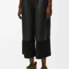 Pantalones cropped de piel de cordero napa y piel de cabra ante. Negro Pantalones cropped de piel de cordero napa y piel de cabra ante. Negro