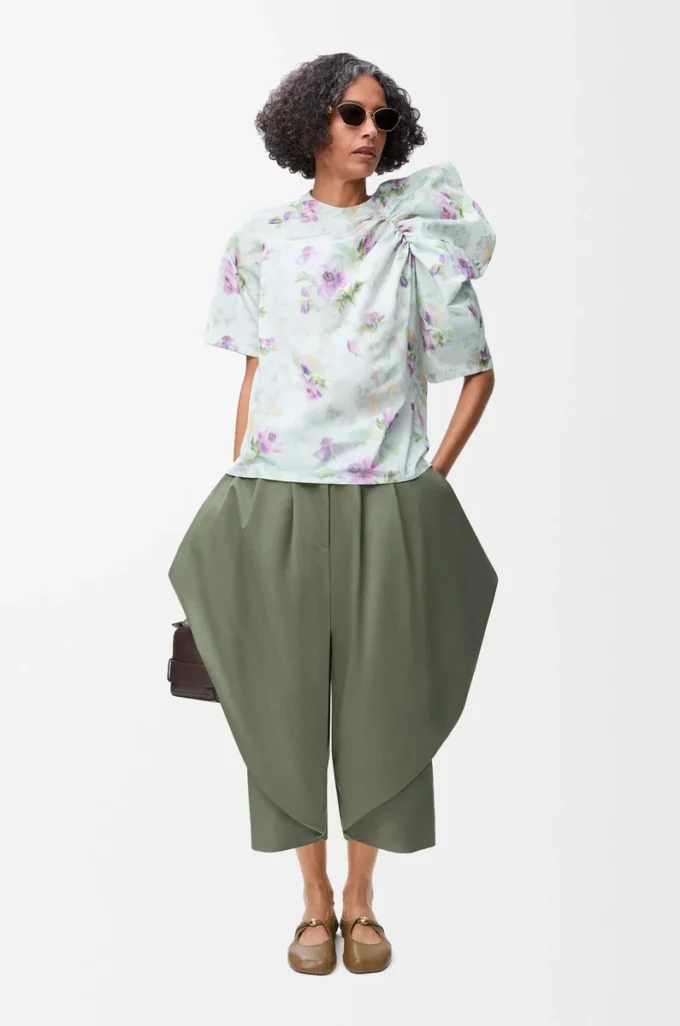 Pantalones de algodón verde caqui Pantalones de algodón verde caqui