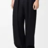 Pantalones de lana azul marino oscuro Pantalones de lana azul marino oscuro