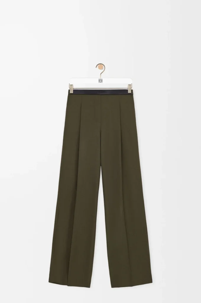 Pantalones de lana verde caqui Pantalones de lana verde caqui