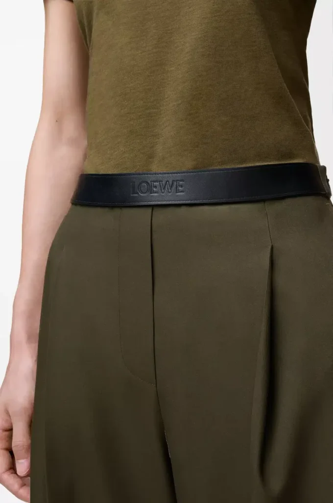 Pantalones de lana verde caqui Pantalones de lana verde caqui