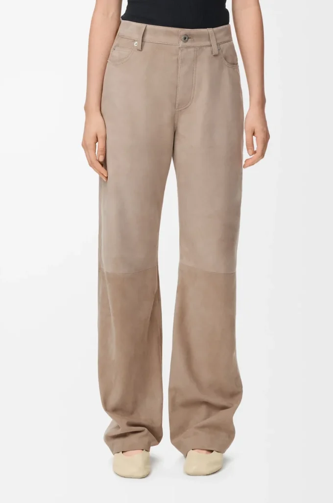 Pantalones de piel de cabra anteada. Beige oscuro.