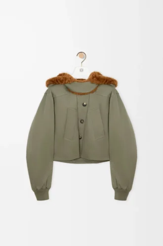 Parka corta de algodón verde caqui