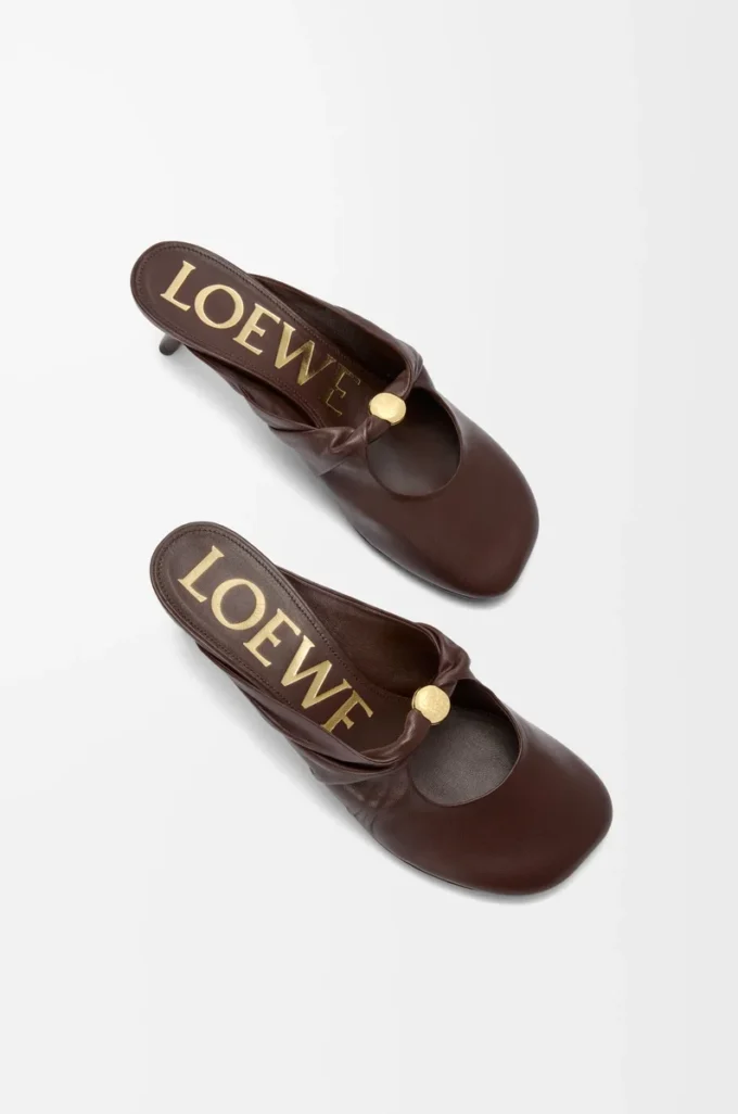 Pebble Soft Mule en piel de cordero napa Brownie Pebble Soft Mule en piel de cordero napa Brownie