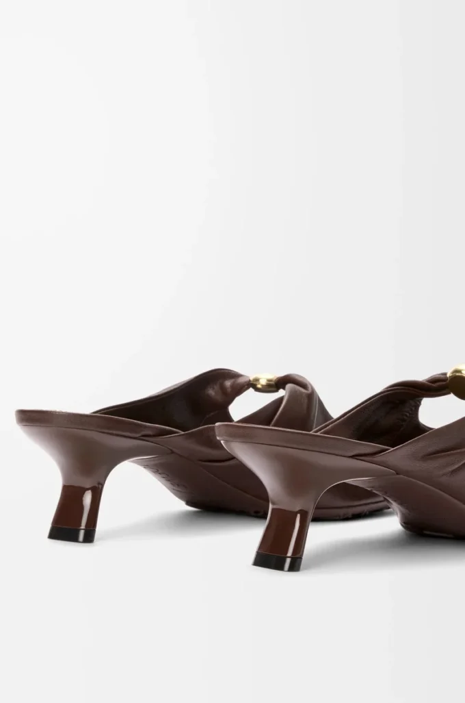 Pebble Soft Mule en piel de cordero napa Brownie Pebble Soft Mule en piel de cordero napa Brownie