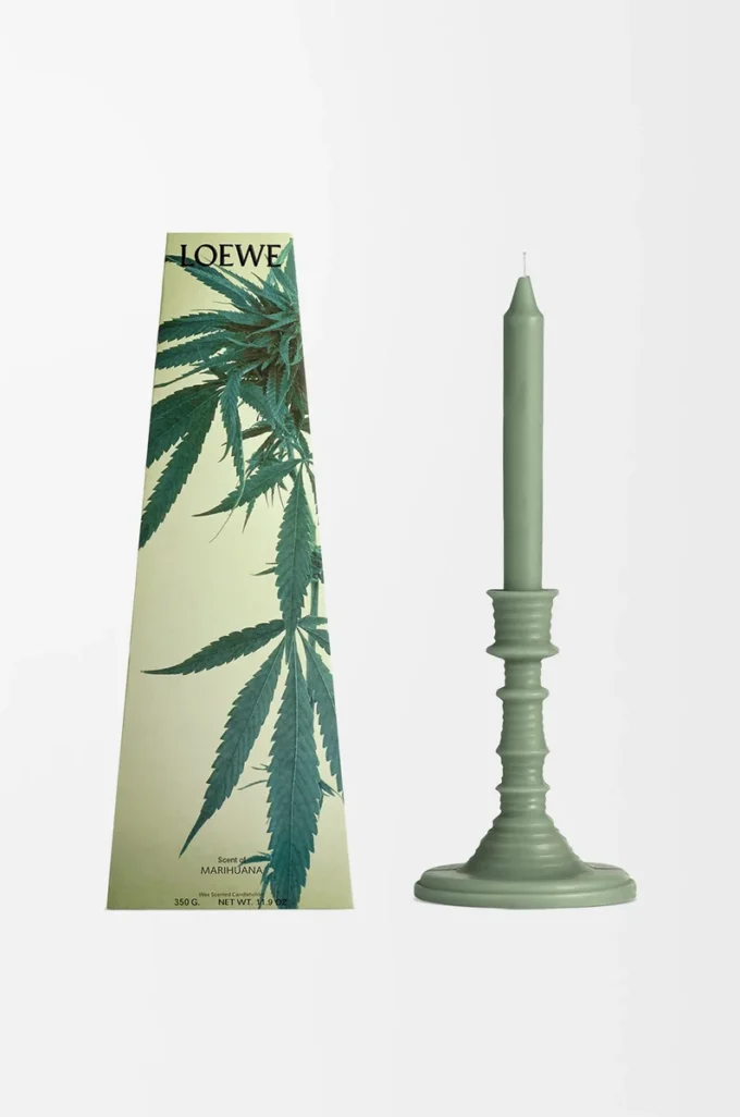 Portavelas de cera con aroma a marihuana Verde oscuro Portavelas de cera con aroma a marihuana Verde oscuro