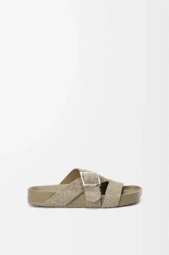 Sandalias con hebilla en ante cepillado verde caqui