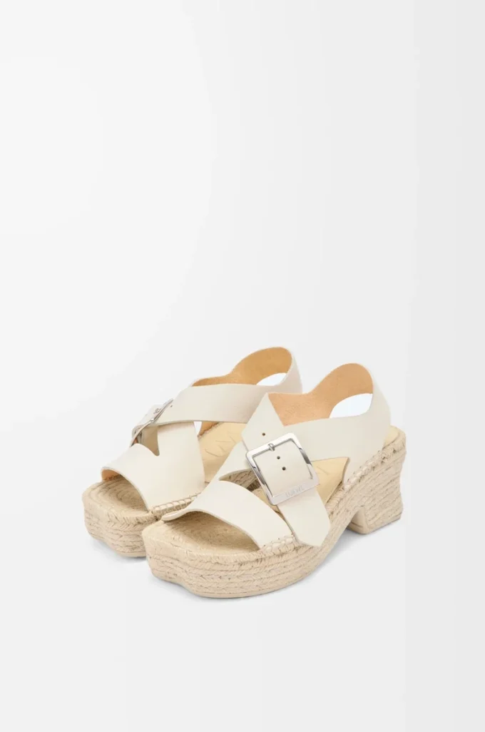 Sandalias con plataforma tipo alpargata Petal en suave piel de becerro Blanco Sandalias con plataforma tipo alpargata Petal en suave piel de becerro Blanco