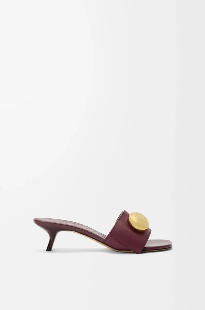 Sandalias Pebble de piel de becerro suave color burdeos Sandalias Pebble de piel de becerro suave color burdeos