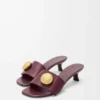 Sandalias Pebble de piel de becerro suave color burdeos Sandalias Pebble de piel de becerro suave color burdeos