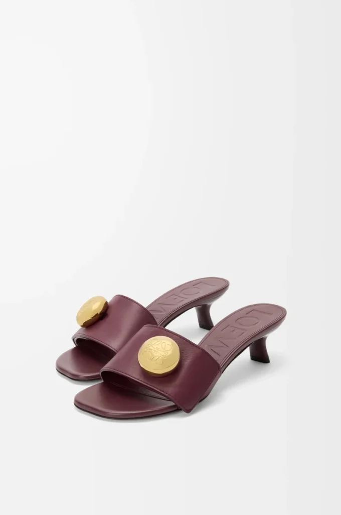 Sandalias Pebble de piel de becerro suave color burdeos Sandalias Pebble de piel de becerro suave color burdeos