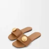 Sandalias Pebble de piel de becerro suave color roble Sandalias Pebble de piel de becerro suave color roble