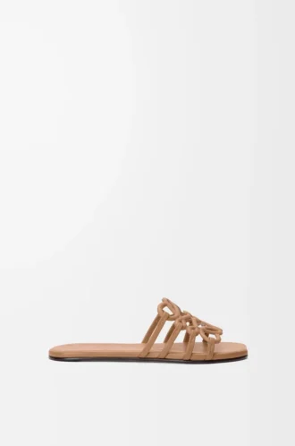 Sandalias Petal Anagram de piel de becerro suave color camel