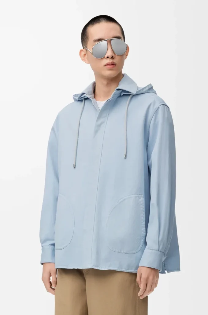 Sobrecamisa con capucha de algodón azul claro
