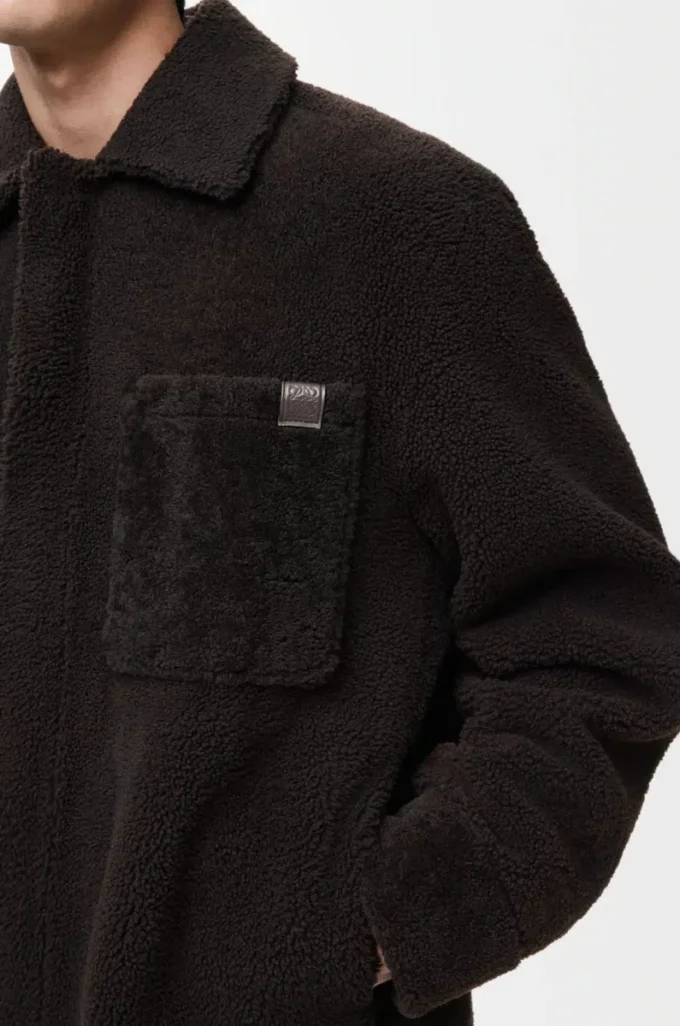 Sobrecamisa en piel de oveja marrón oscuro/marrón oscuro Sobrecamisa en piel de oveja marrón oscuro/marrón oscuro