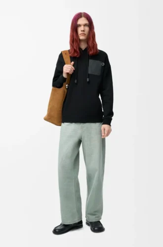 Sudadera con capucha de corte holgado en algodón negro Sudadera con capucha de corte holgado en algodón negro