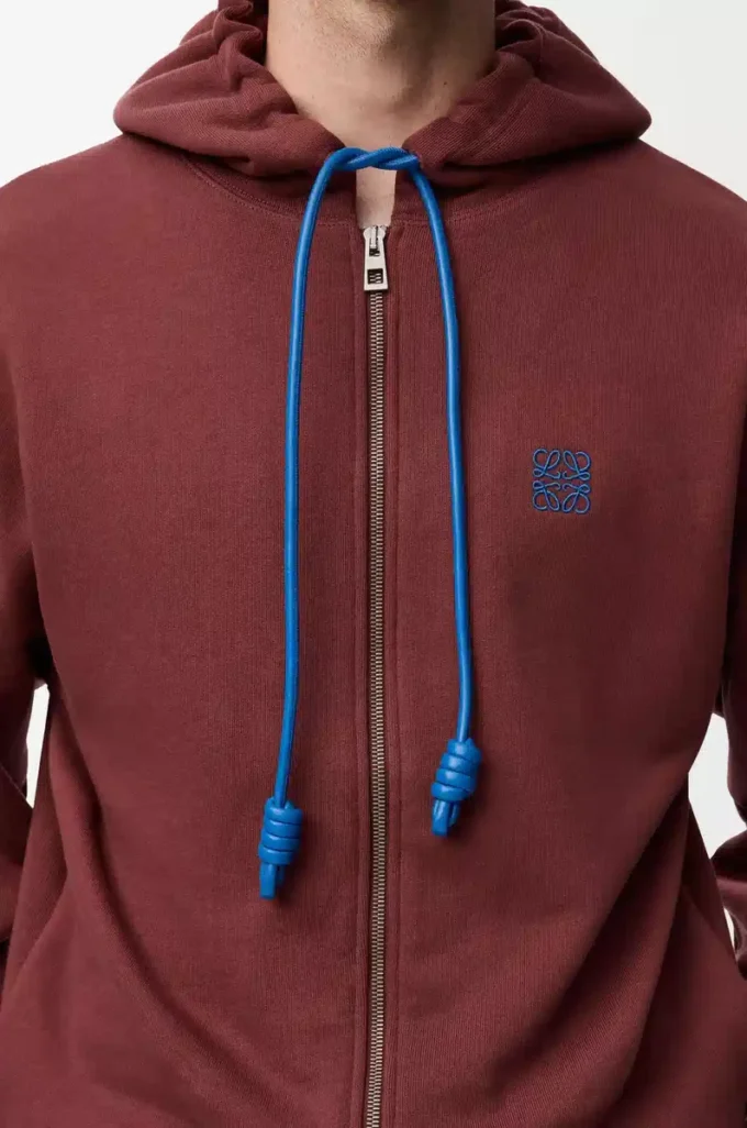 Sudadera con capucha y cremallera de algodón color burdeos Sudadera con capucha y cremallera de algodón color burdeos