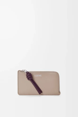 Tarjetero con nudo en piel de becerro napa brillante Clay/Plum